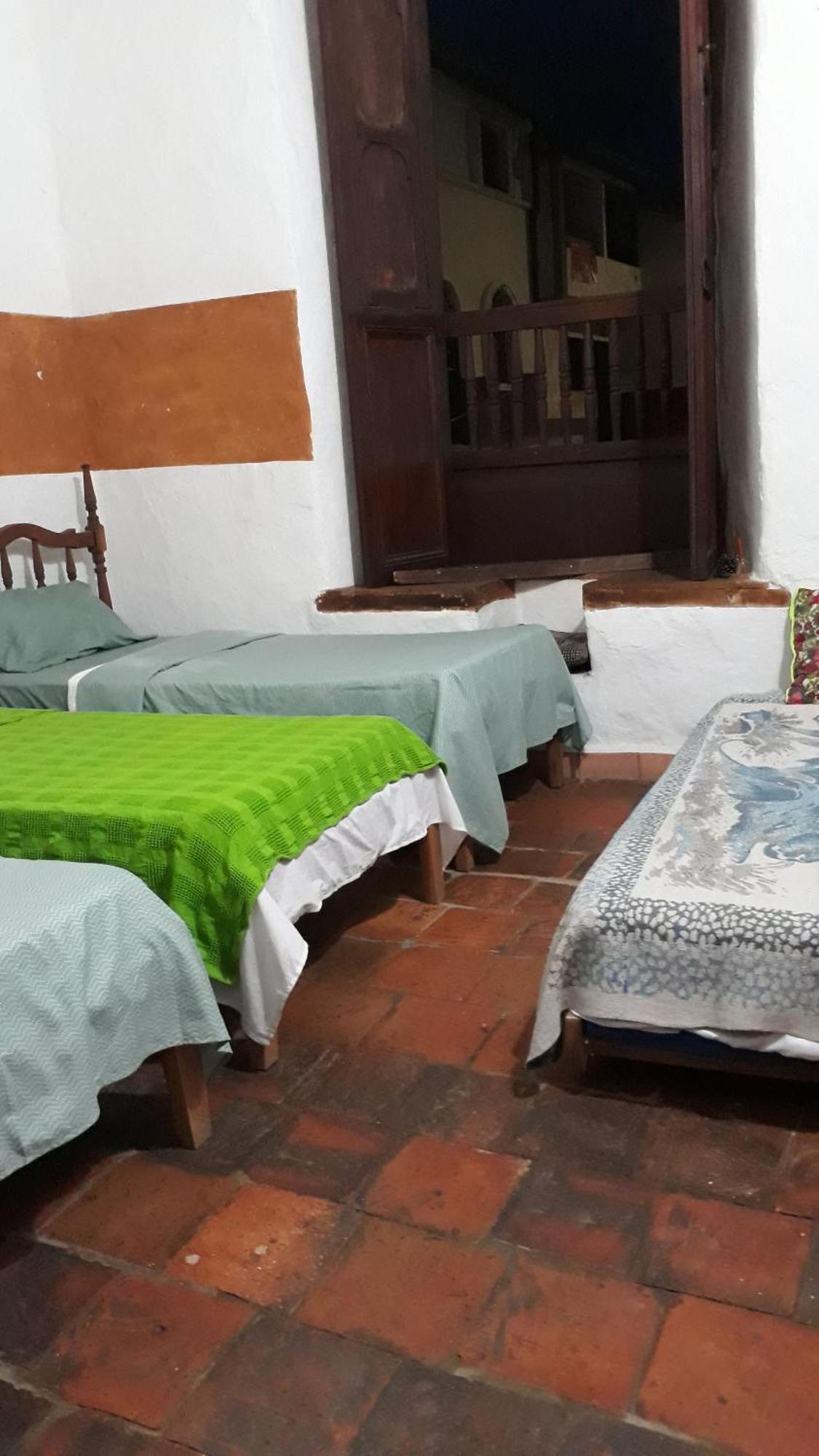 La Casa De La Nona Hotel San Gil Phòng bức ảnh